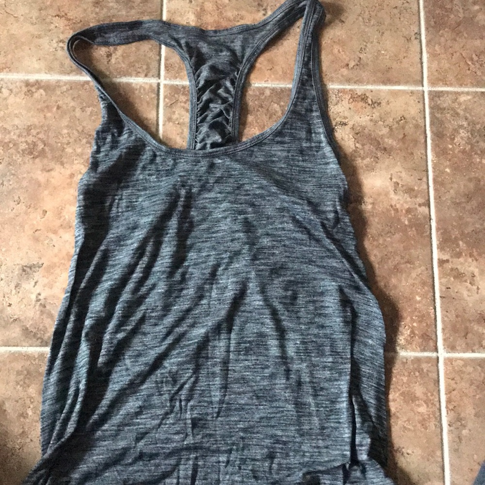 Lululemon heathered grey tank top